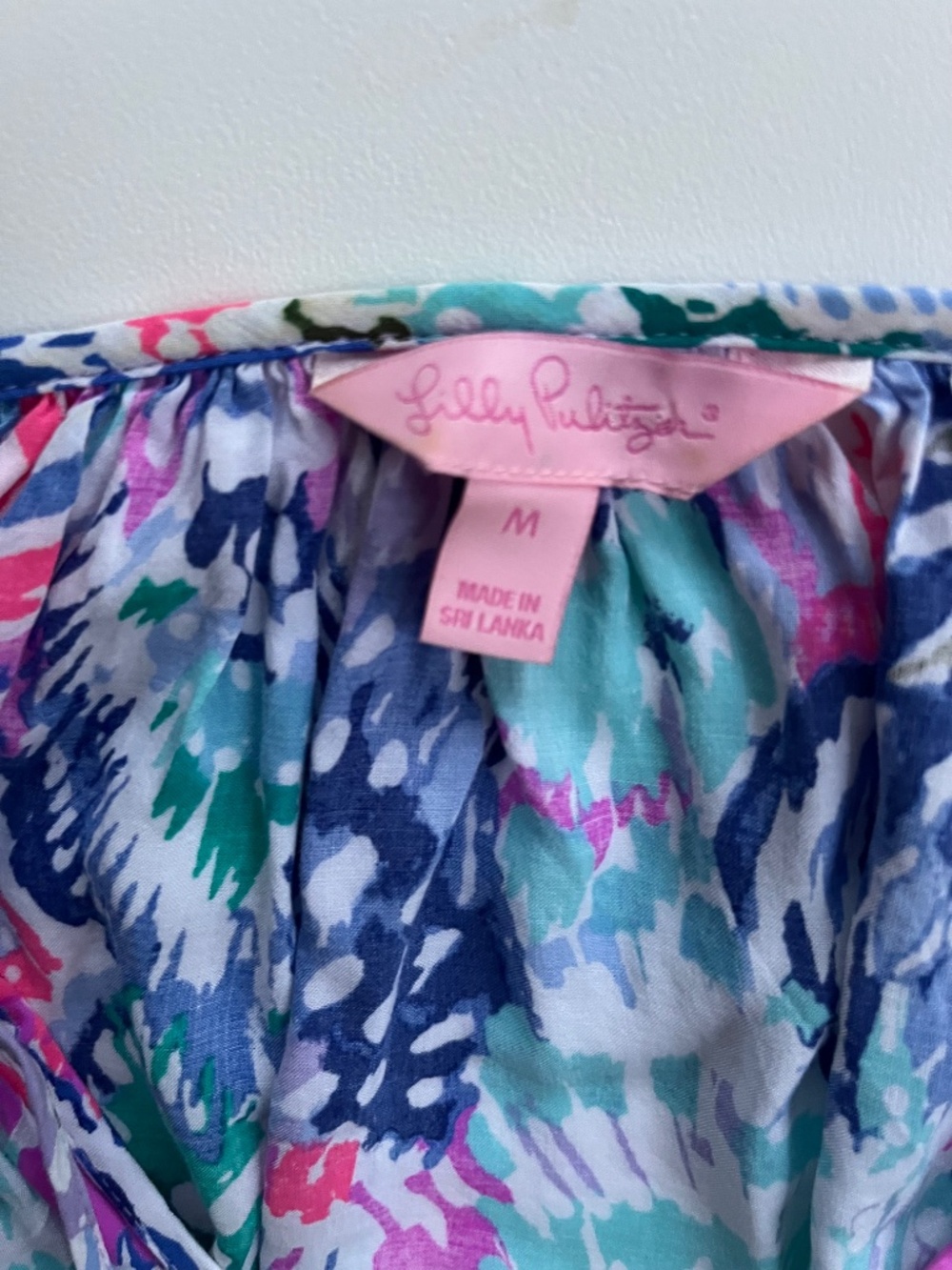 Lilly Pulitzer Willa v-neck Villa blouse long sleeve size medium - Picture 5 of 6
